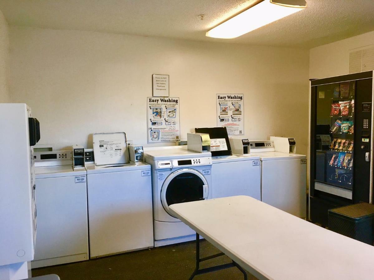 Intown Suites Extended Stay North Charleston Sc - Ashley Phosphate Екстер'єр фото